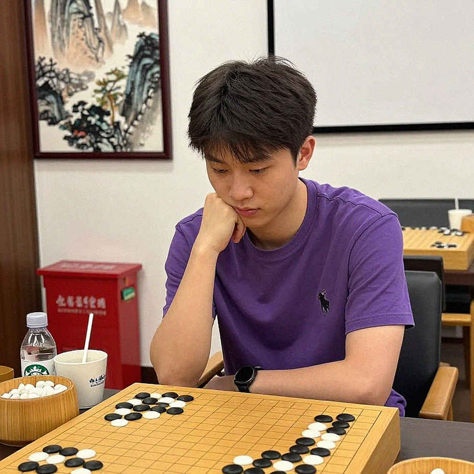 A FIDE President in the Headline, FRITZ 20 in the Body: How One Chess Story Became an Advertisement A FIDE President in the Headline, FRITZ 20 in the Body: How One Chess Story Became an Advertisement